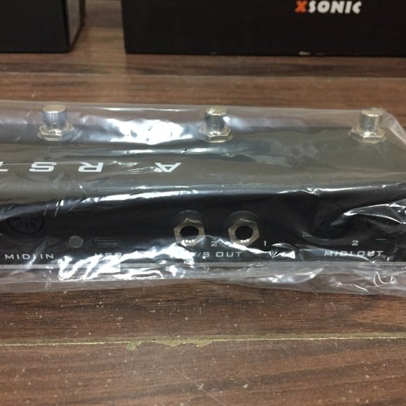 Xsonic AIRSTEP Smart Multi Controller Bluetooth Wireless Footswitch - Picture 11 of 16